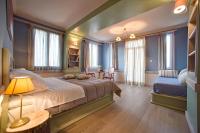 Chambre Double Supérieure avec Balcon - Vue sur Ville
