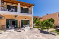 Nikos Apartments 1 - Bed and Breakfast