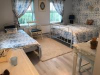 Large Double or Twin Room