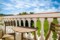 Chambre Lit Queen-Size avec Balcon
