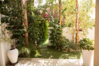 Million flowers - B&B Protaras