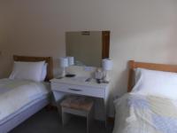 Zweibettzimmer mit eigenem Bad