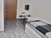 Zweibettzimmer mit eigenem Bad