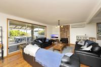 Fingal Beach House - Chambres d’hôtes Fingal Bay