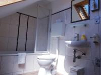 Apartamento de 2 dormitorios con balcón