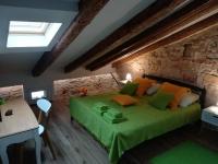 One-Bedroom Apartment (Maximum 4 people including children)