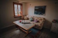 Turf House Cottage - Near Airport - Ferienwohnung Miðvágur