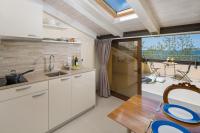 Appartamento con 1 Camera da Letto, Vista Mare e Terrazza