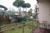 TwelveHolly apartment - B&B