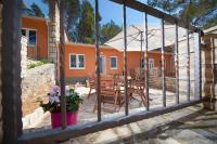 Apartments and Mobile Homes Makarska - B&B