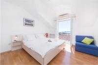 Penthouse Apartment with Three Bedrooms, Balconies and Sea View (6 Adults)