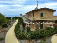 B&B Parghelia - Chic Apartment in Parghelia Italy - Bed and Breakfast Parghelia