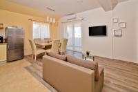 Apartments Mica - Bed and Breakfast Vrsi