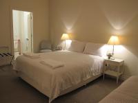 B&B Barraba - The Playhouse Hotel - Bed and Breakfast Barraba