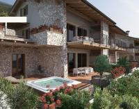 BMP APARTMENT DELUXE 2 JACUZZI RISCALDATA PRIVATA vista Lago di Garda - Ferienwohnung