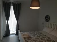 Large Double Room with Private Bathroom