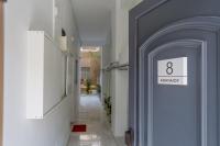 Grandma's Chic & Bright Athenian home with a Patio - B&B Atene