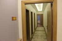 Apartment with Mountain View