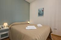 Studio Apartment with Balcony and River View - Second Floor