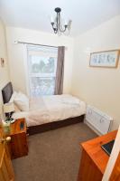 Single Room with Shared Bathroom