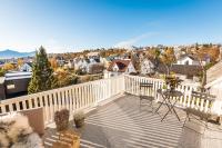 Apartment mit Balkon