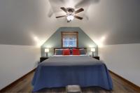 Bambury's Hillside Chalets - B&B