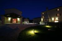 Villa Poropati, Grožnjan, Istria - Luxury Countryside Estate for up to 19 persons - Large pool of 80m2 with kids section - B&B