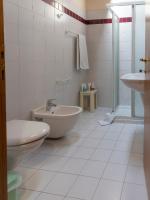 Vierbettzimmer mit privatem externen Bad