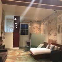 One-Bedroom Suite - School House