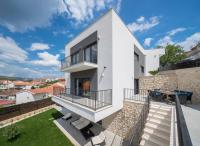 Villa Salt - 10 people, heated pool, Trogir, near beach & Split airport - B&B Traù