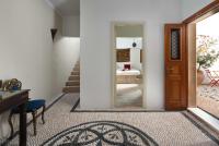 Villa Eleni with Hot Tub and Acropolis View - Ferienwohnung