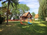 Dunaparti Ház Stand u 27E - B&B