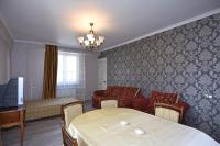Уютная квартира около медицинского центра Астхик! - Chambres d'hôtes Erevan
