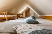 Bed in 10-Bed Mixed Dormitory Room