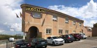 Hostal 82 - B&B