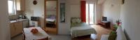 Apartamento de 1 dormitorio con balcón