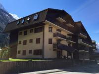 Les Sommets Studio - Bed and Breakfast Chamonix