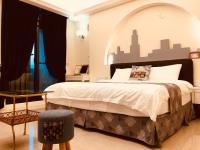 Queen Room with Balcony