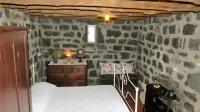 Deluxe Room (2 Adults + 1 Child)