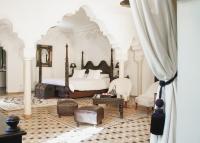Suite mit Kingsize-Bett und Balkon