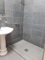 Camera Tripla Classic