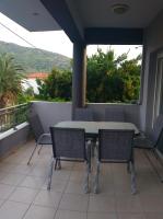 Grey House - B&B Prinos