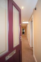 Lucy's Lodge- Most Stylish Apartment On Vibrant Bishy Road with Free Parking - B&B