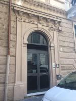 Queen Chic Apartment - B&B La Spezia