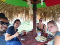 Mahoni Guest House - B&B