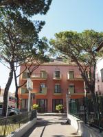 Family Apartments Residence Trieste - B&B