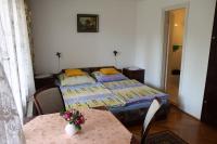 Chambre Double avec Balcon (2 Adultes + 1 Enfant)