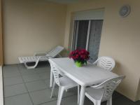 Apartment mit Poolblick