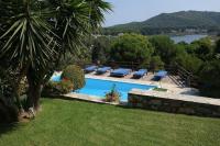 Villa Madag - B&B Koukounaries