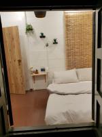 Chambre Double avec Toilettes Communes